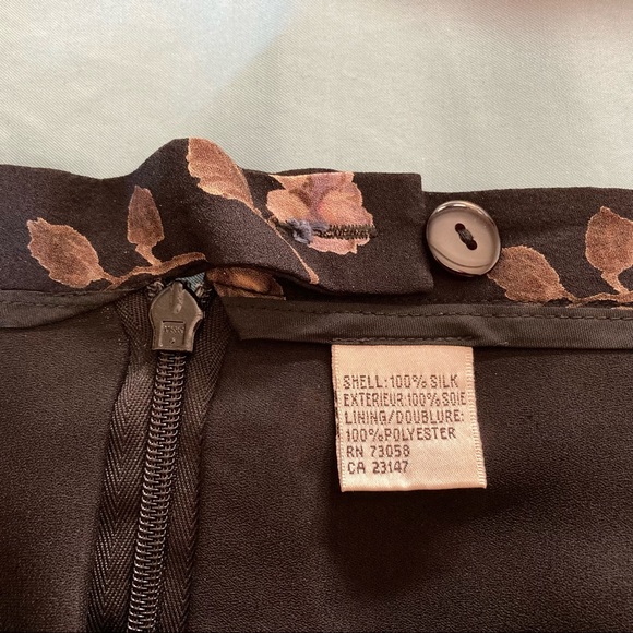 100% SILK SKIRT, GORGEOUS FLORAL PATTERN - Picture 5 of 11